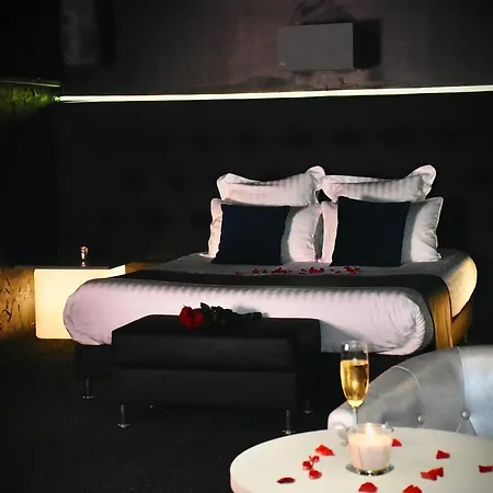 Alloggio in famiglia Luxury & - Indoor Swimming Pool & Cinema Chelles (Seine-et-Marne)