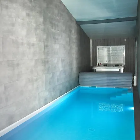 Luxury & - Indoor Swimming Pool & Cinema * שלה