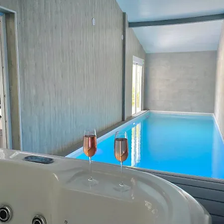Avec Piscine Privée * Chelles (Seine-et-Marne)
