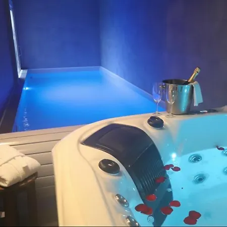 Luxury & - Indoor Swimming Pool & Cinema